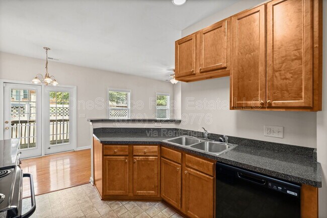 Building Photo - 1821 Willow Branch Ln