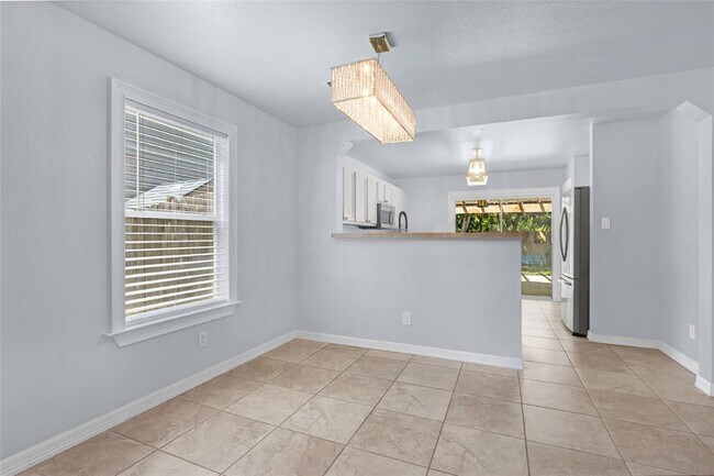 Building Photo - 7831 Saddle Run