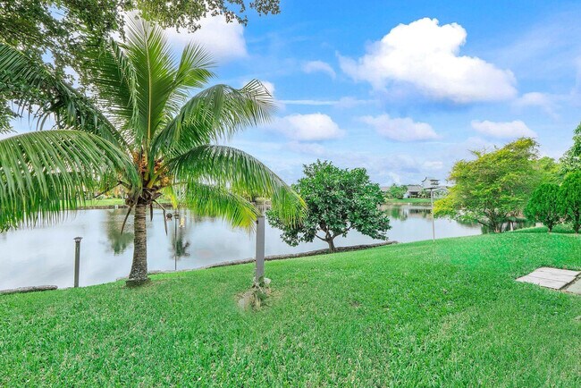 Building Photo - 10120 NW 71st St