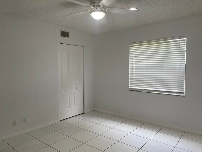 Building Photo - 21365 Cypress Hammock Dr