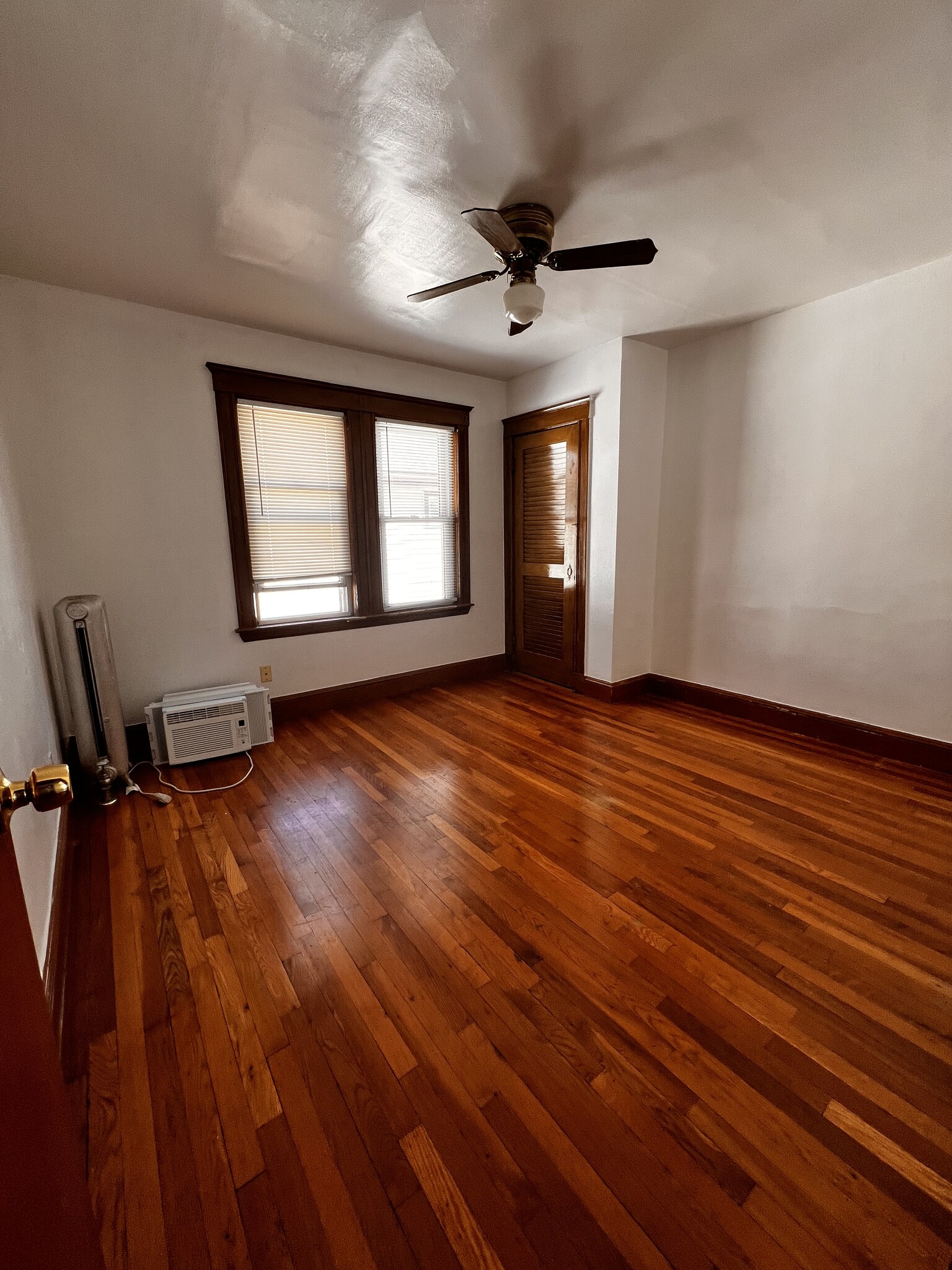 Building Photo - 97 1st St