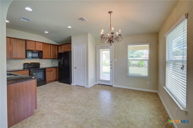 Building Photo - 775 Spectrum Dr