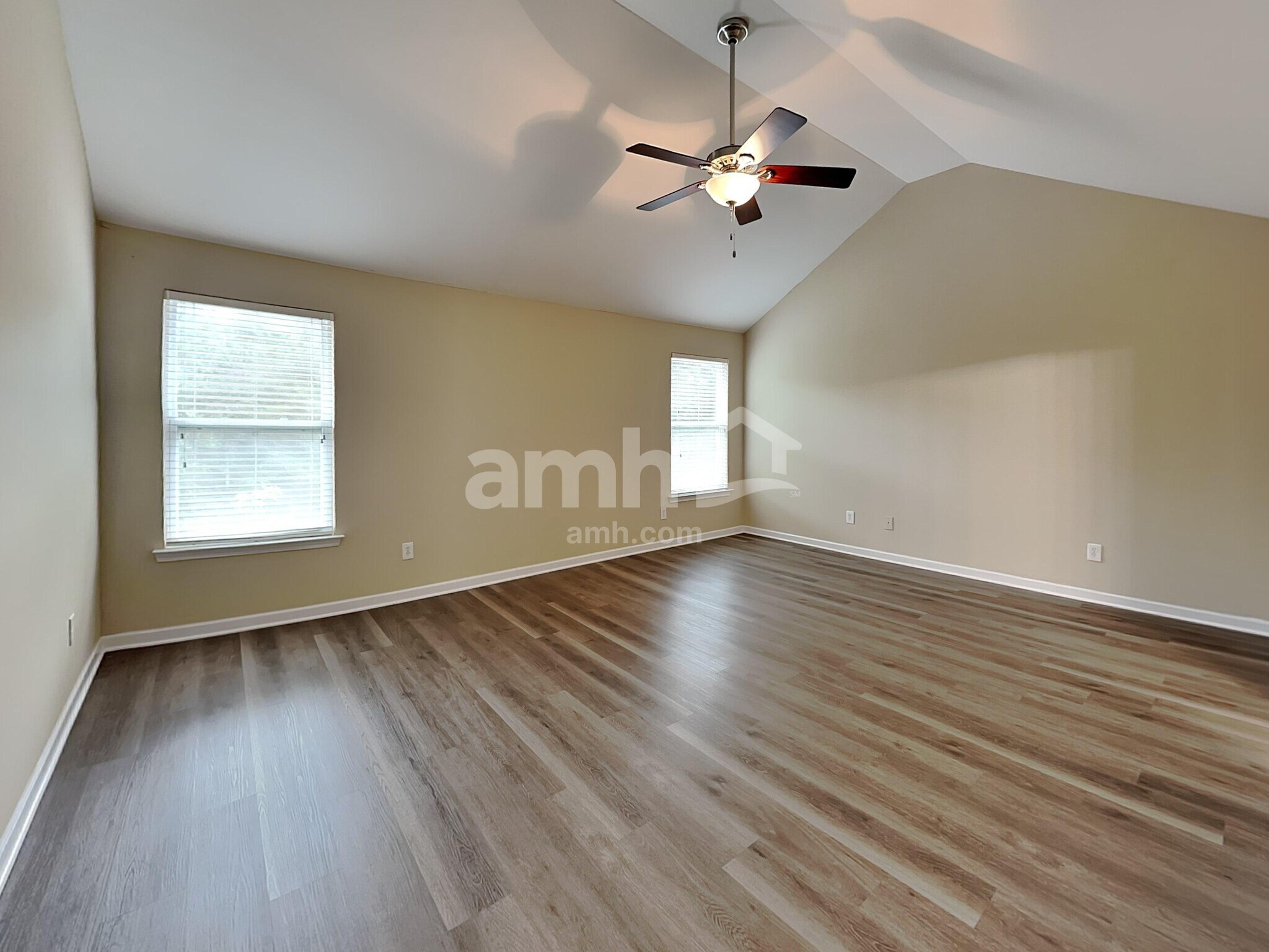 Building Photo - 1380 Grey Rock Way