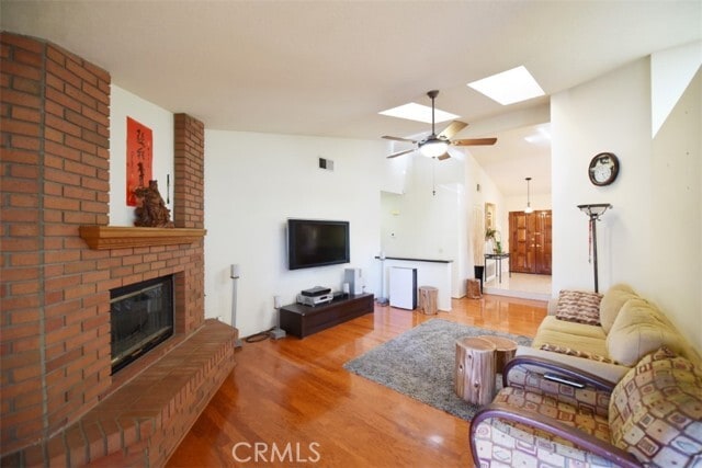 Building Photo - 1095 Sunset Bluff Rd