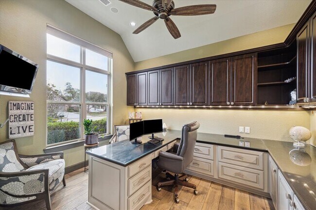 Building Photo - 18511 Arlan Lake Dr