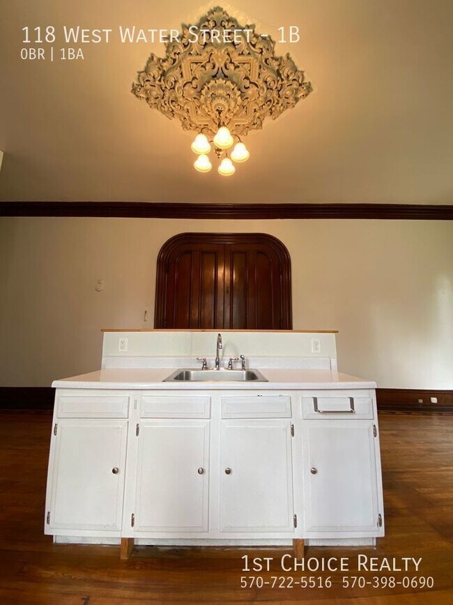 Building Photo - 118 W Water St