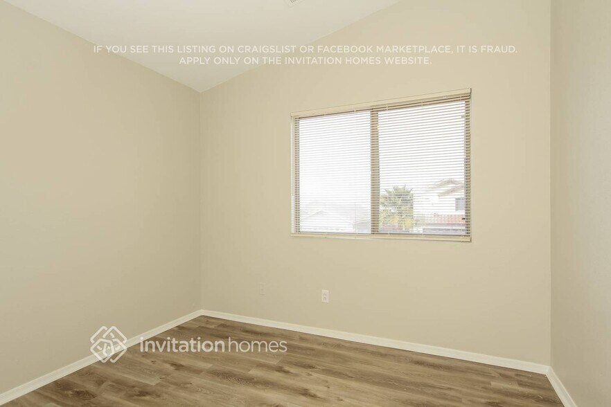 Building Photo - 15927 W Tasha Dr