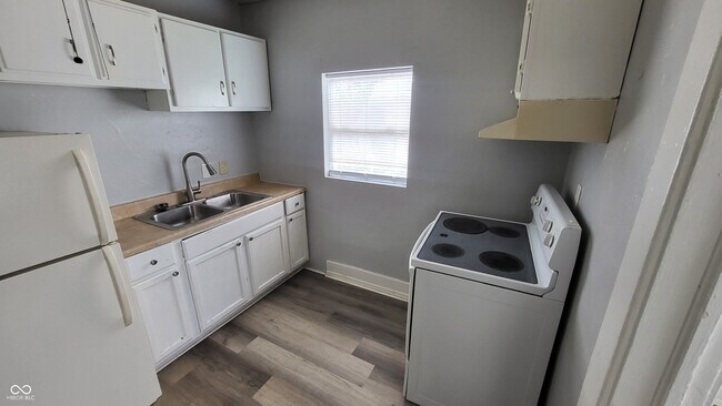 Building Photo - 3617 Brookside Pkwy S Dr