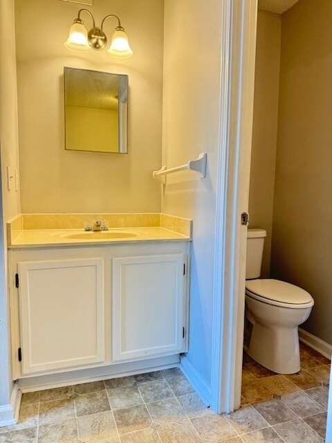 Building Photo - 1219 Brittany Dr