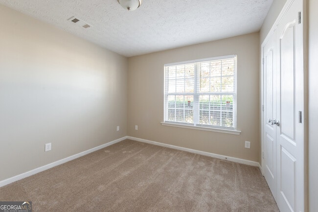 Building Photo - 5345 Yellow Pine Dr