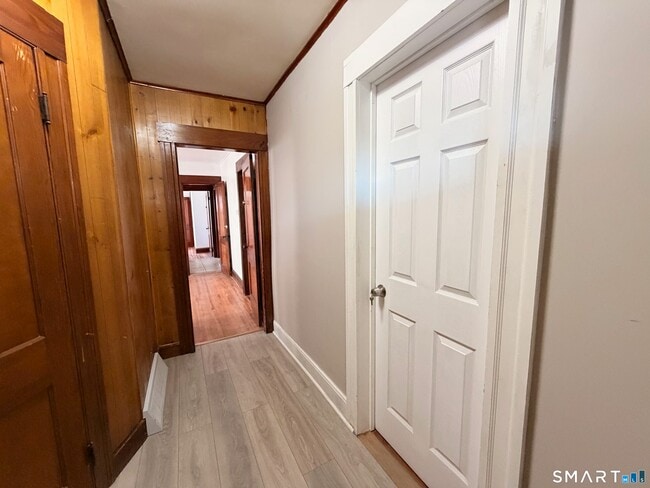 Building Photo - 394 Bishop Ave