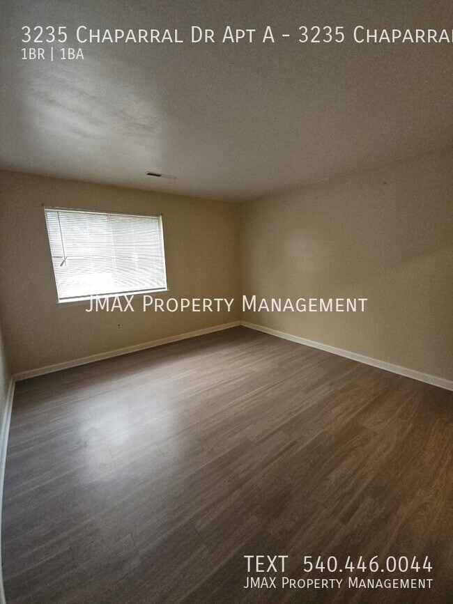 Building Photo - 3235 Chaparral Dr