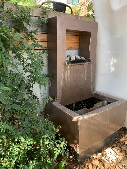 Building Photo - 6215 Monterey Rd