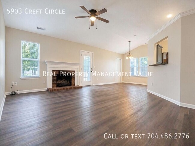 Building Photo - 5903 Creft Cir