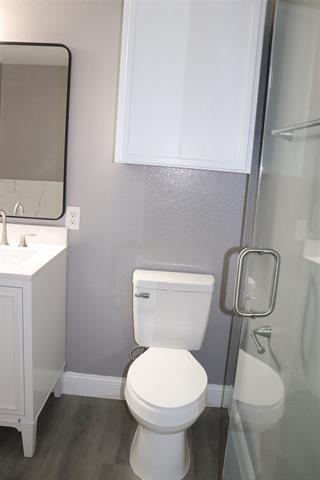 Building Photo - 1425 Knottingham Dr