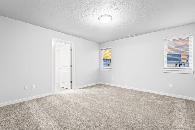 Building Photo - BRAND NEW BLACKROCK 4BD/2.5BA MERIDIAN HOME!