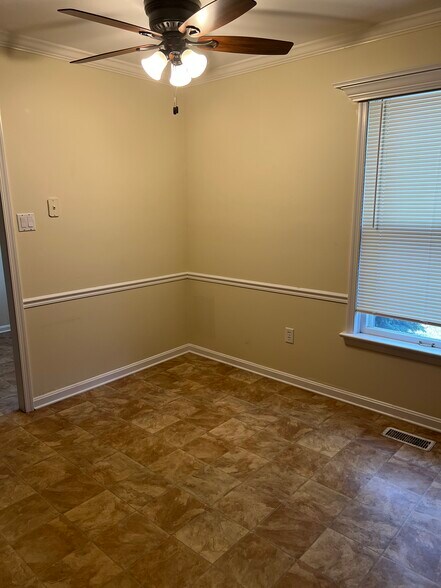 Building Photo - 782 Allenview Dr
