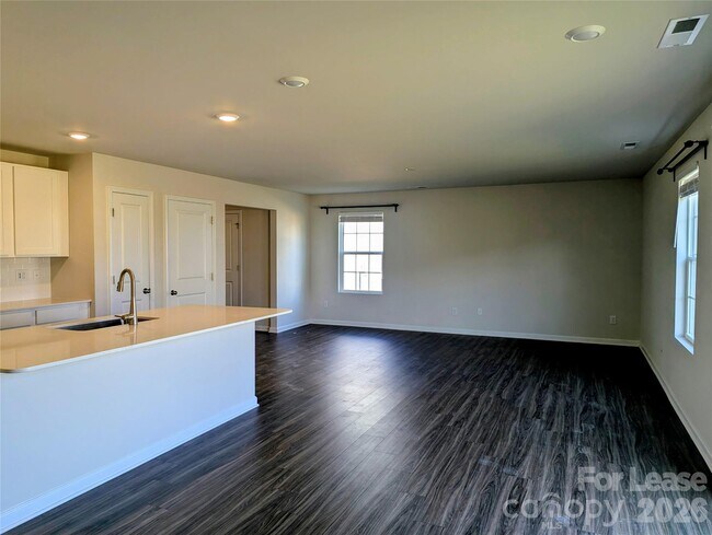 Building Photo - 107 Tallulah Ct