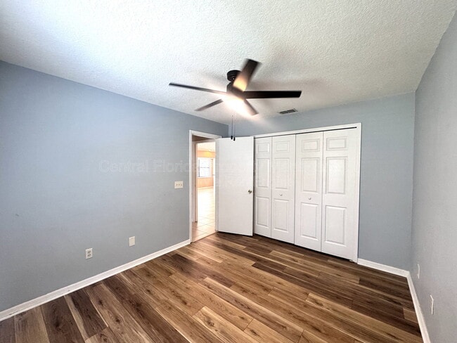 Building Photo - 5130 Sun Palm Dr