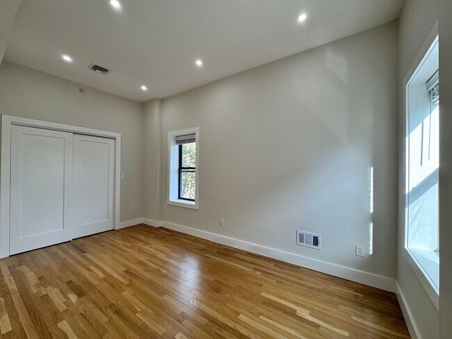 Building Photo - 503 Bergenline Ave