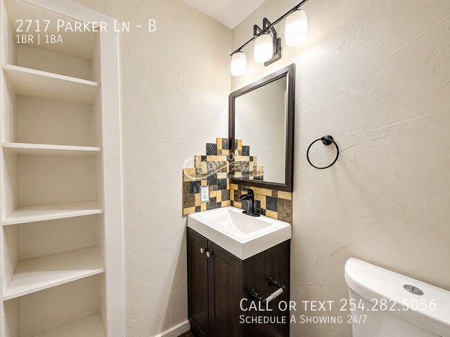Building Photo - 2717 Parker Ln