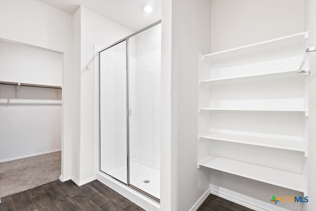 Building Photo - 840 Nodding Nixie