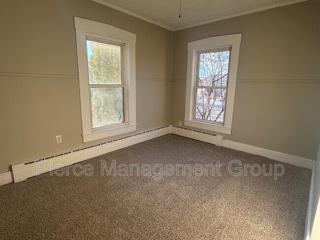 Building Photo - 69 Turnpike St