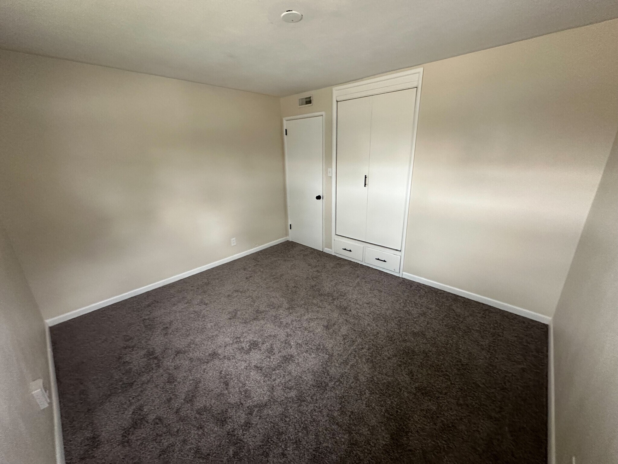 Building Photo - 1772 Hanover St