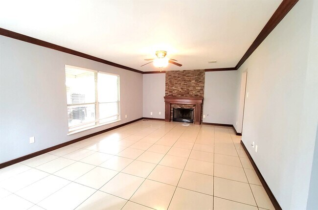 Building Photo - 18123 Flower Grove Ct