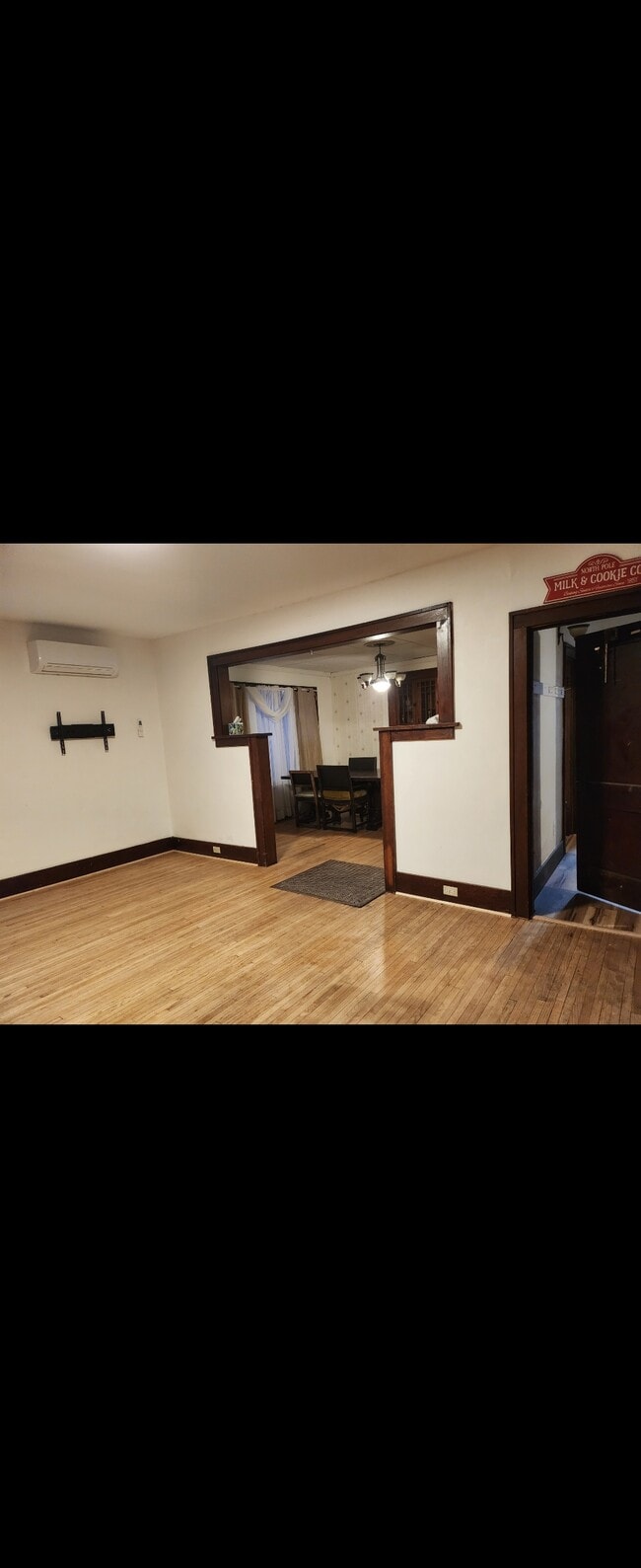 Building Photo - 616 2nd Ave NE