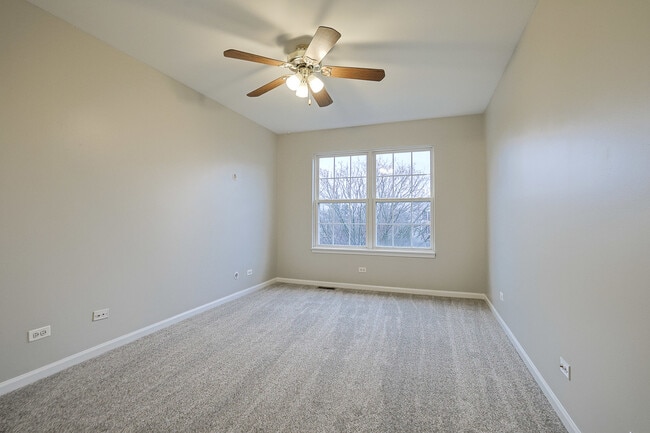 Building Photo - 145 Farmgate Dr