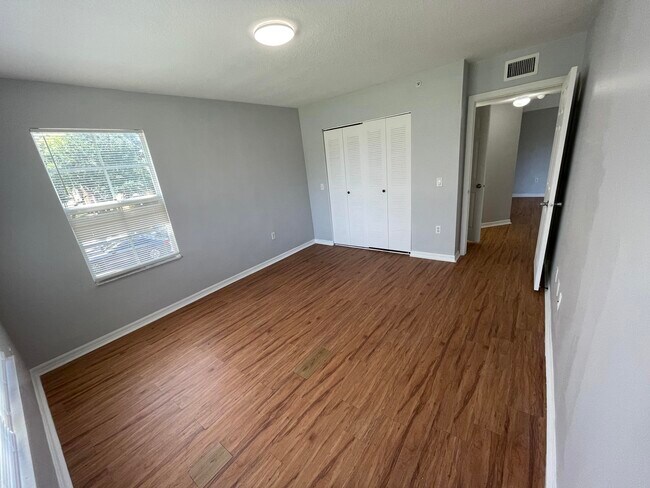 Building Photo - 4131 San Marino Blvd