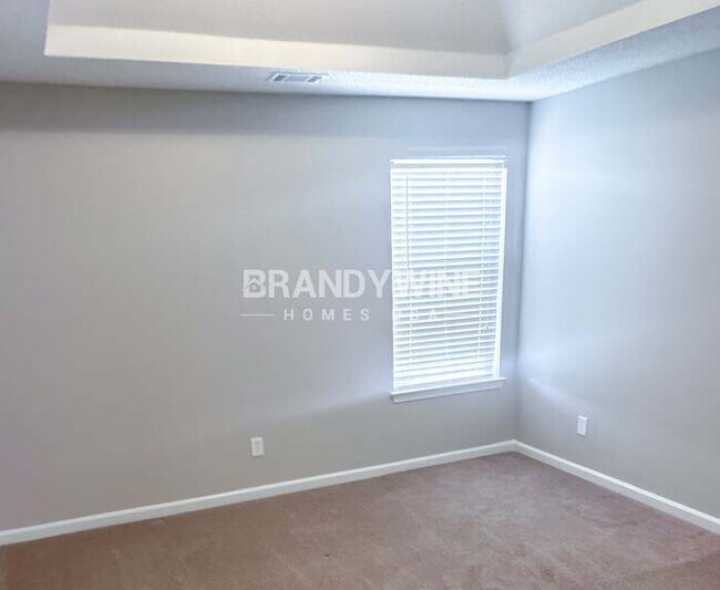 Building Photo - 6522 Dekeon Dr