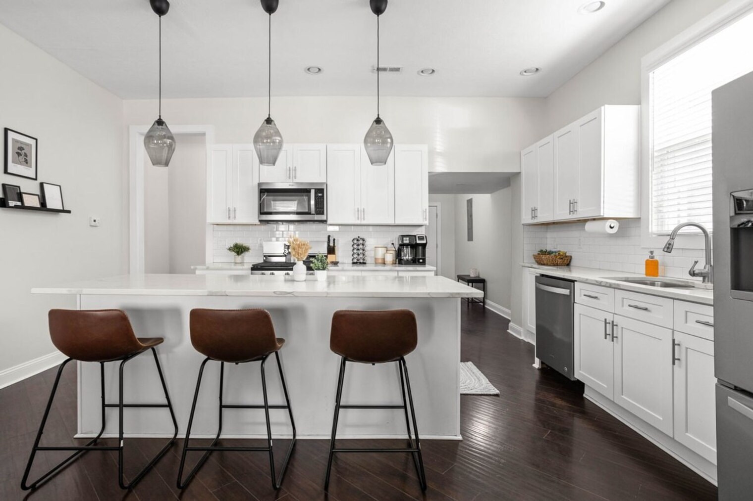 Building Photo - 341 Parkway Ave