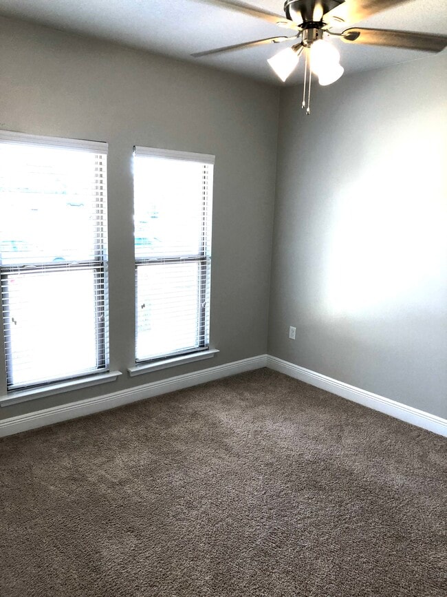 Building Photo - 31606 Shearwater Dr