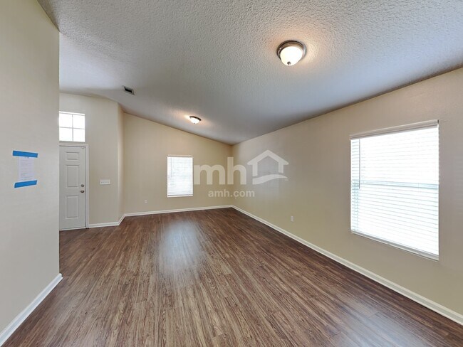 Building Photo - 6398 Rising Sun Dr