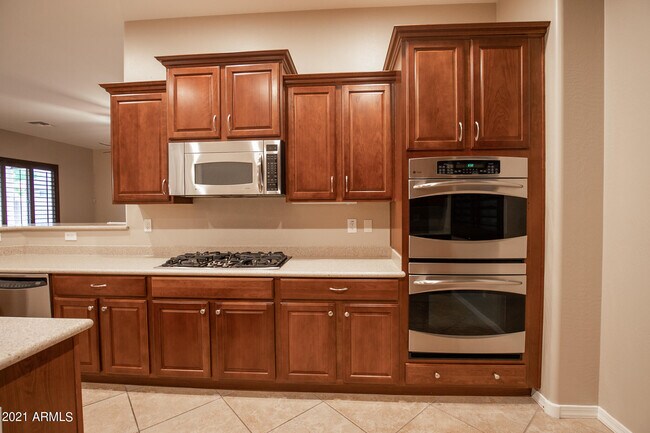 Building Photo - 5528 W Alyssa Ln
