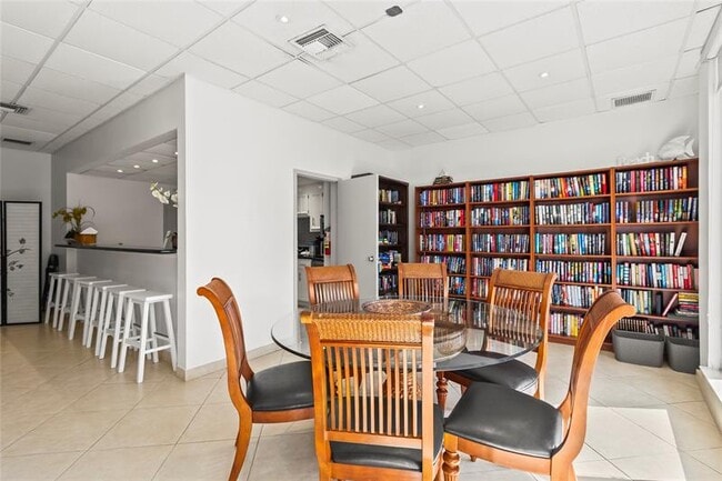 Building Photo - 800 SE 20th Ave