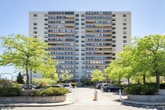 Building Photo - 6 Whittier Pl