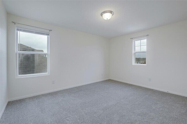 Building Photo - 140 Satsuma Ln