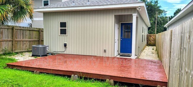 Building Photo - 2008 W Gregory St