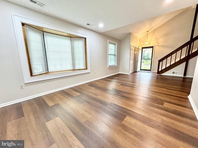 Building Photo - 39 S Turnberry Dr