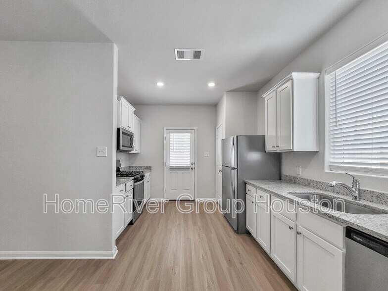 Building Photo - 2506 Green Jasper Dr