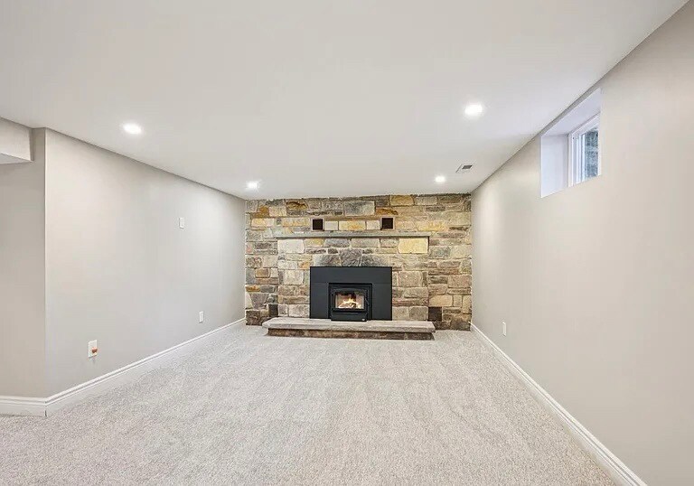 Building Photo - 711 E Butler Pike