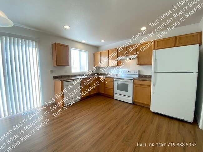 Building Photo - 6530 Fowler Dr