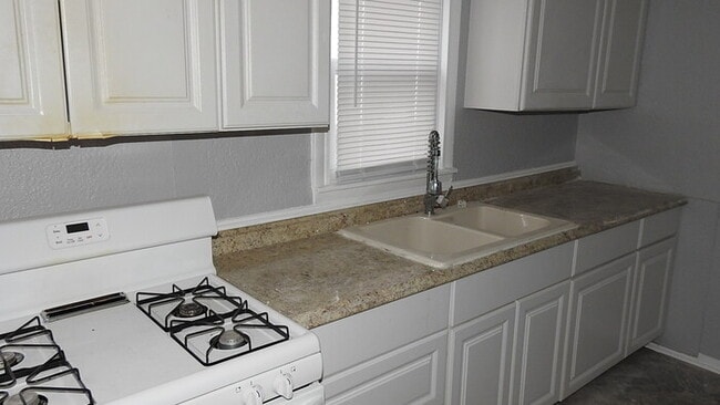 Building Photo - Cute little 1 bedroom house in Independenc...