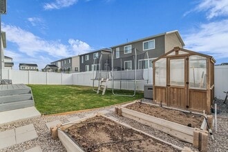 Building Photo - 1748 N Killdeer Dr