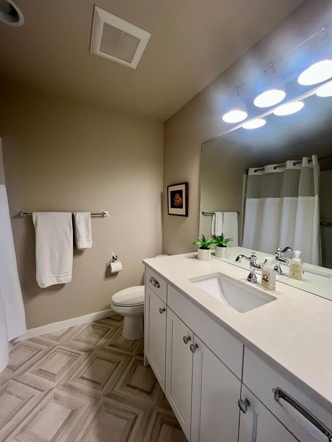 Building Photo - BEAUTIFUL 3Bd 2.5Ba energy efficient home ...