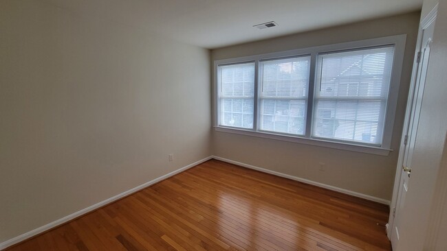 Building Photo - Stunning and Spacious 5 Bed 4 Bath Colonial Home With A 2-Car Garage In Bailwick