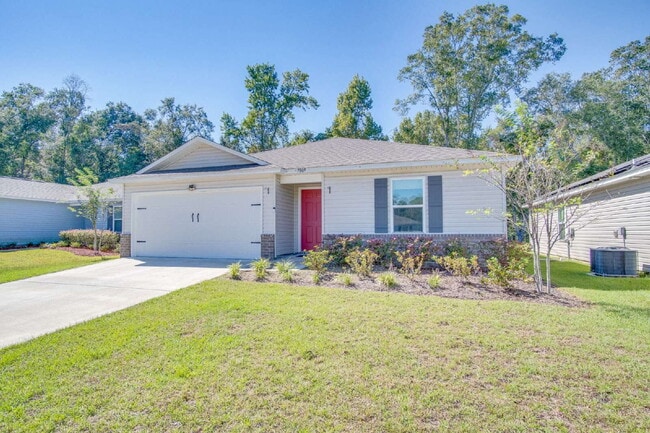 Building Photo - 3-Bed, 2-Bath Modern Home in Prime Locatio...